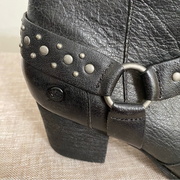 Born Slater Black Leather Studded Heeled Boots Woman’s 7.5 Side Zip Booties - Picture 8 of 10